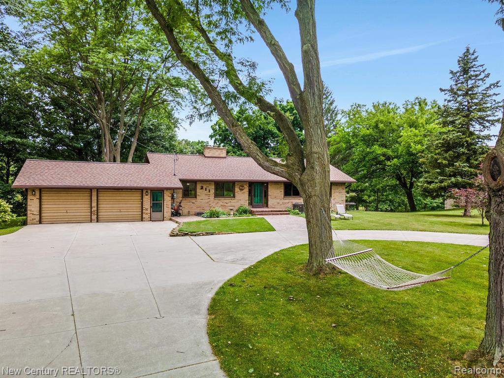 211 SPRING Street, Vernon, MI 48476 — Photo 4