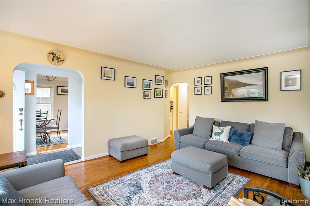 26725 Humber Street, Huntington Woods, MI — Photo 6