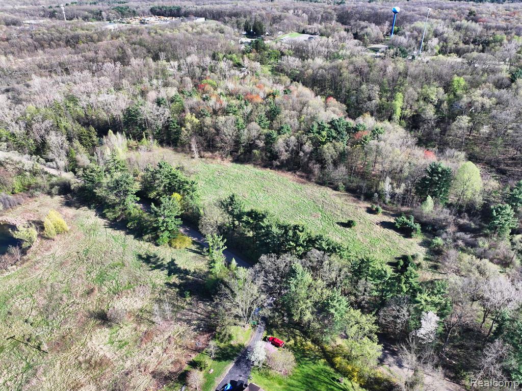 5920 PLEASANT VALLEY Road, Brighton, MI 48116 — Photo 5