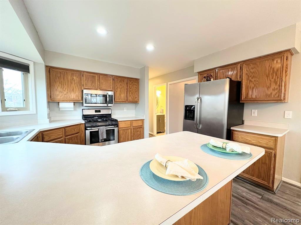 54795 BRADSHAW Drive, New Baltimore, MI 48047 — Photo 17
