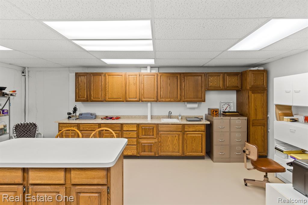 4342 MEADOW Lane, Orchard Lake Village, MI 48323 — Photo 44