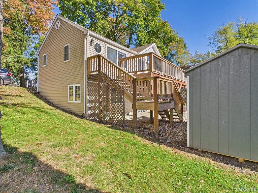 408 Peninsula Drive, Columbiaville, MI 48421 — Photo 25