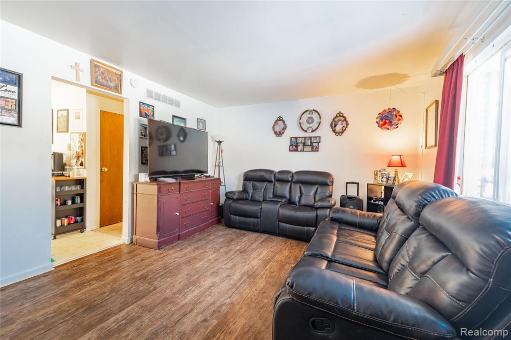 12579 Spruce Lane, Perry, MI 48872 — Photo 29