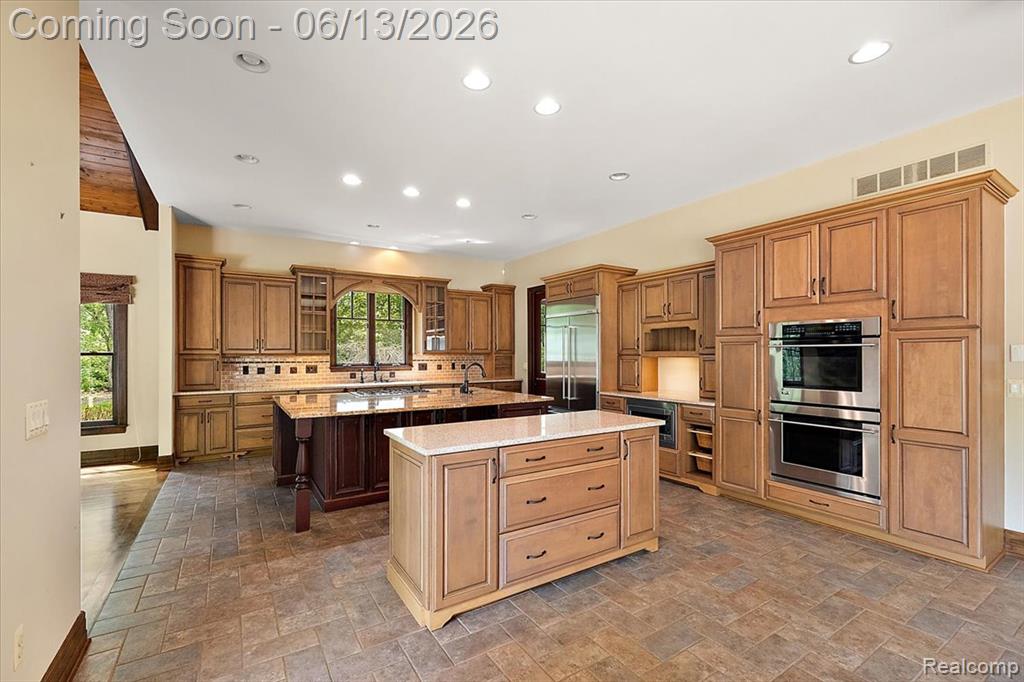 1600 S Hickory Ridge Trail, Milford, MI 48380 — Photo 18