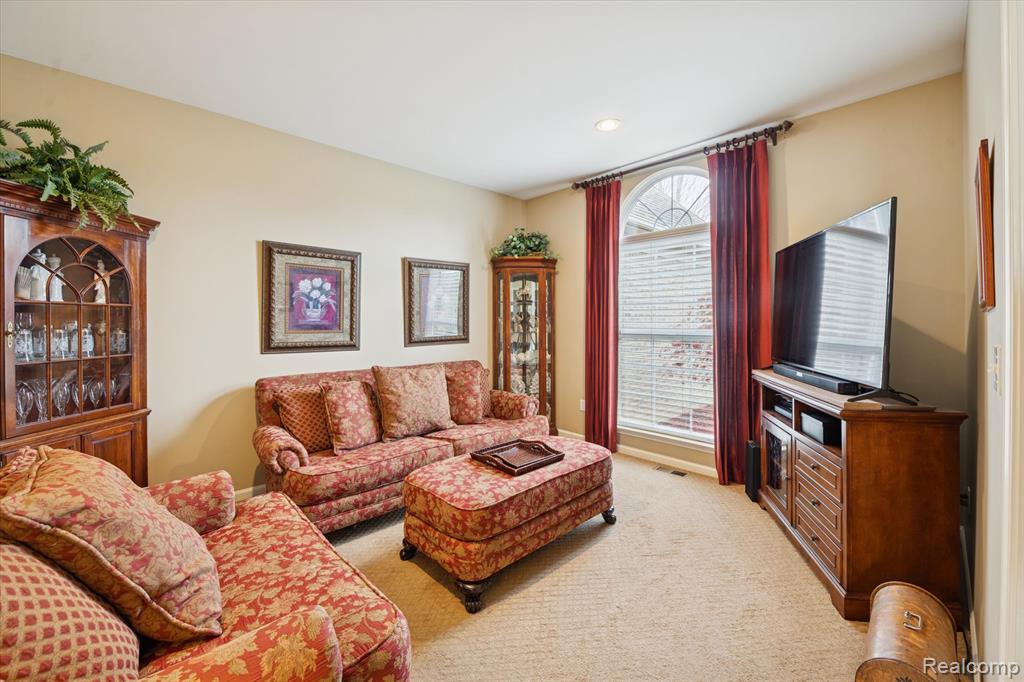 7647 Tipperary Trail, Fenton, MI 48430 — Photo 6