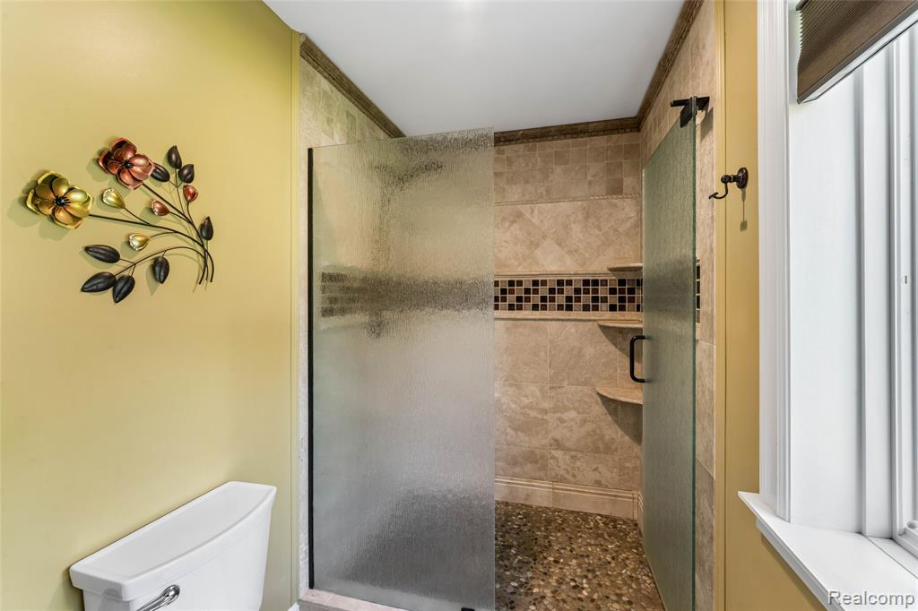 5327 Olde Saybrooke Road, Grand Blanc, MI 48439 — Photo 19