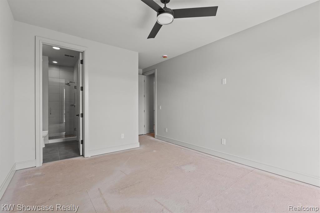 2559 Crystal Lake Drive, Commerce Twp, MI 48382 — Photo 35
