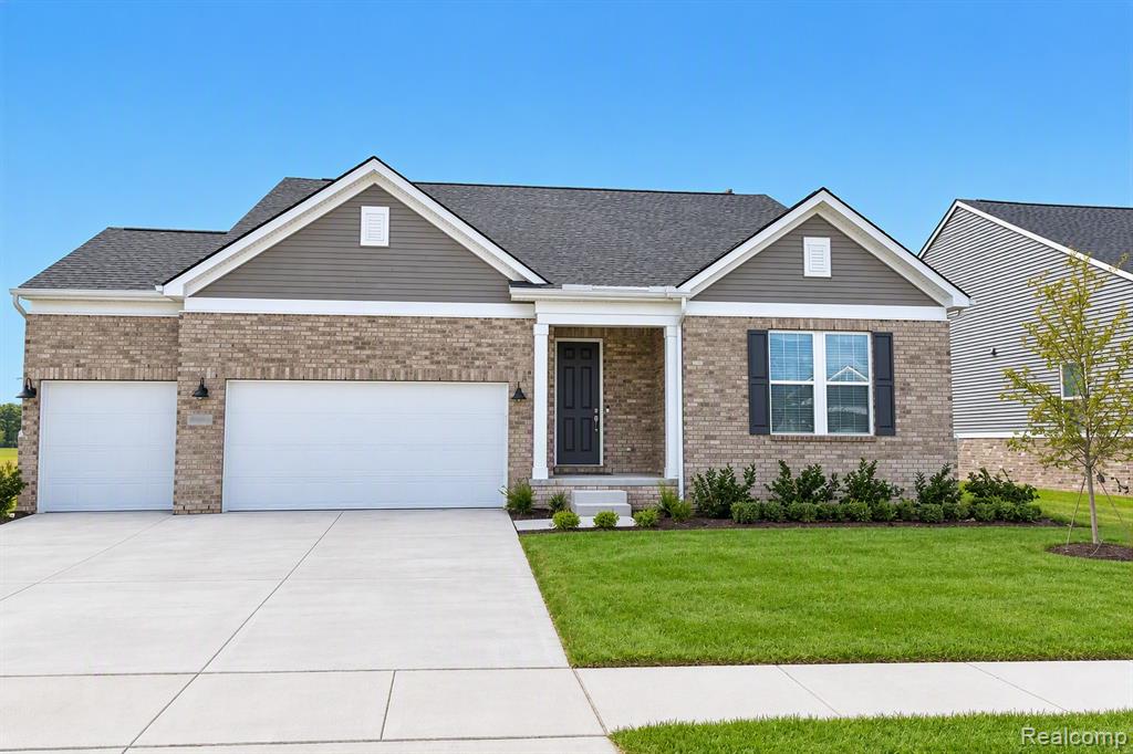 20505 West Kilburn Drive, Macomb, MI 48044