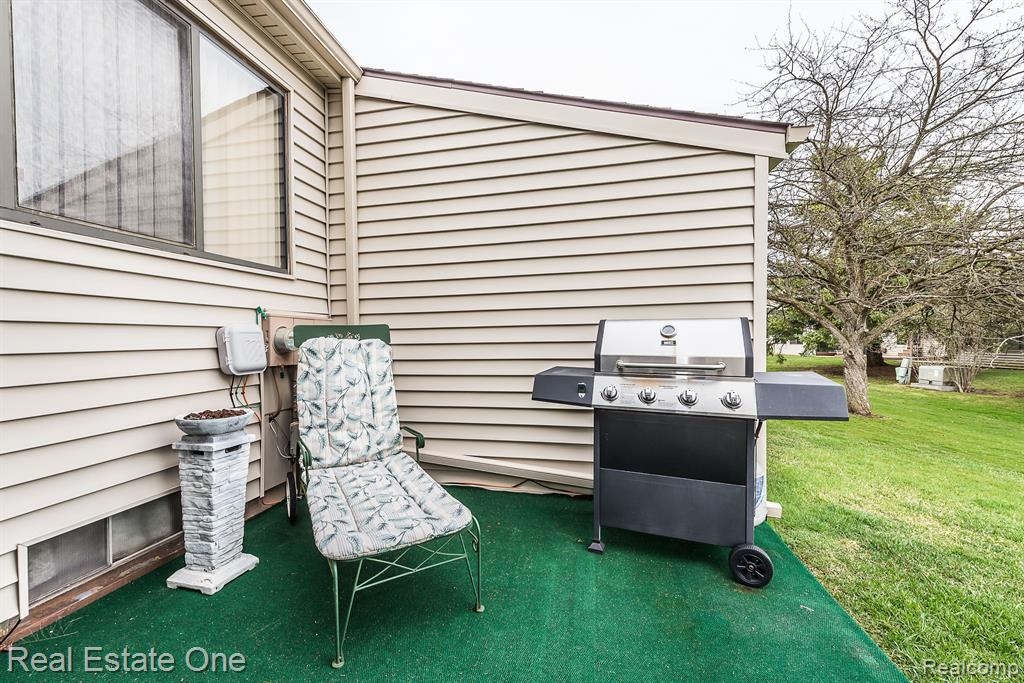 62071 YORKTOWN, 6, South Lyon, MI 48178 — Photo 29