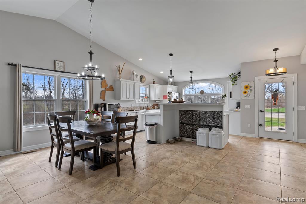 5188 Walkabout Lane, Swartz Creek, MI 48473 — Photo 11