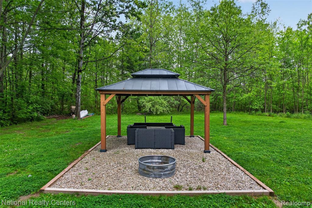 7782 Golf Club Road, Howell, MI 48843 — Photo 22