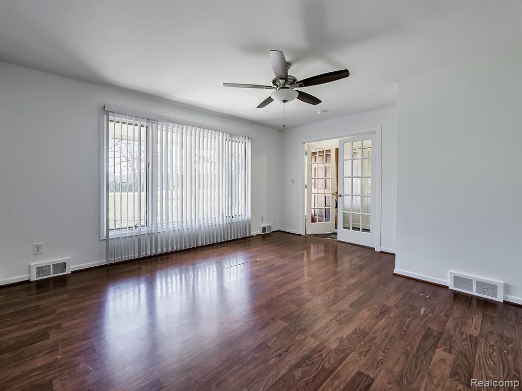 7380 Villamuer Road, West Bloomfield, MI — Photo 5