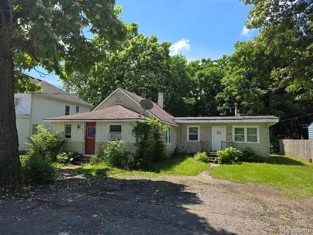 639 Heights Road, Lake Orion, MI 48362