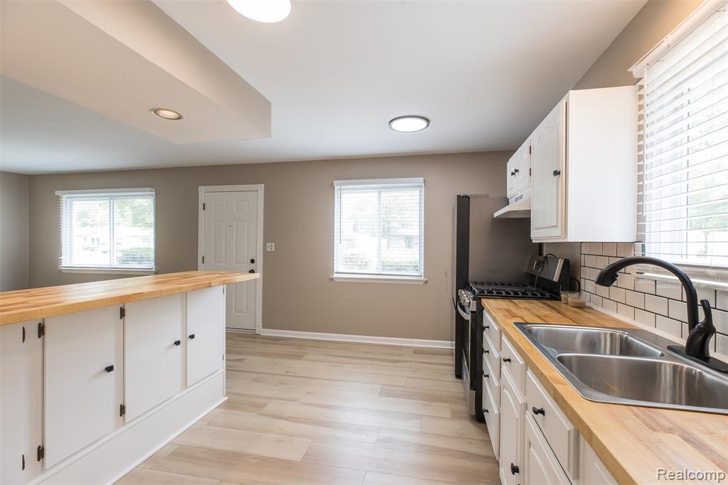 6580 Troy Street, Taylor, MI 48180 — Photo 21