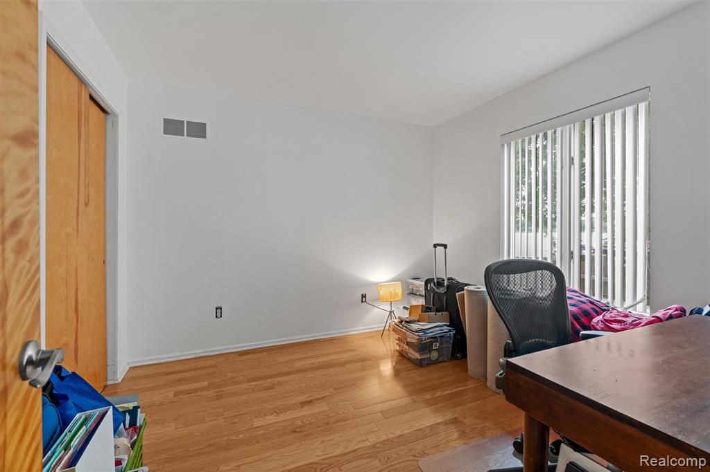 4616 Cass Elizabeth Road, Waterford, MI 48328 — Photo 24