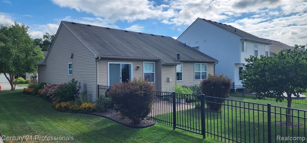 4157 Pepper Tree Lane, Howell, MI 48843 — Photo 2