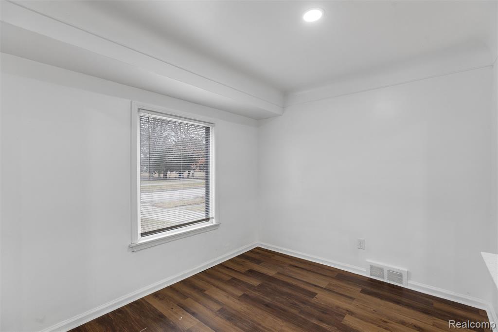 20039 Stout Street, Detroit, MI 48219 — Photo 11