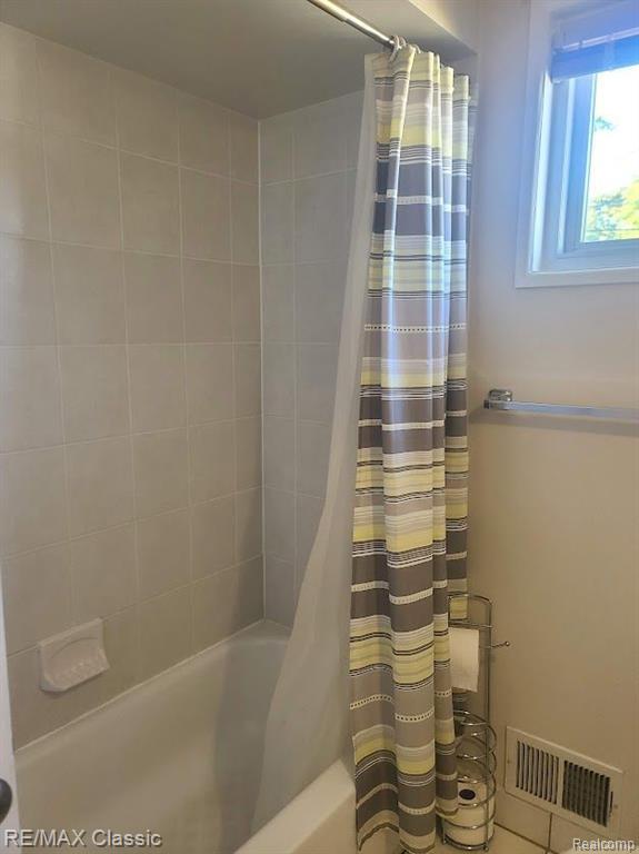 937 E ANNABELLE Avenue, Hazel Park, MI 48030 — Photo 15