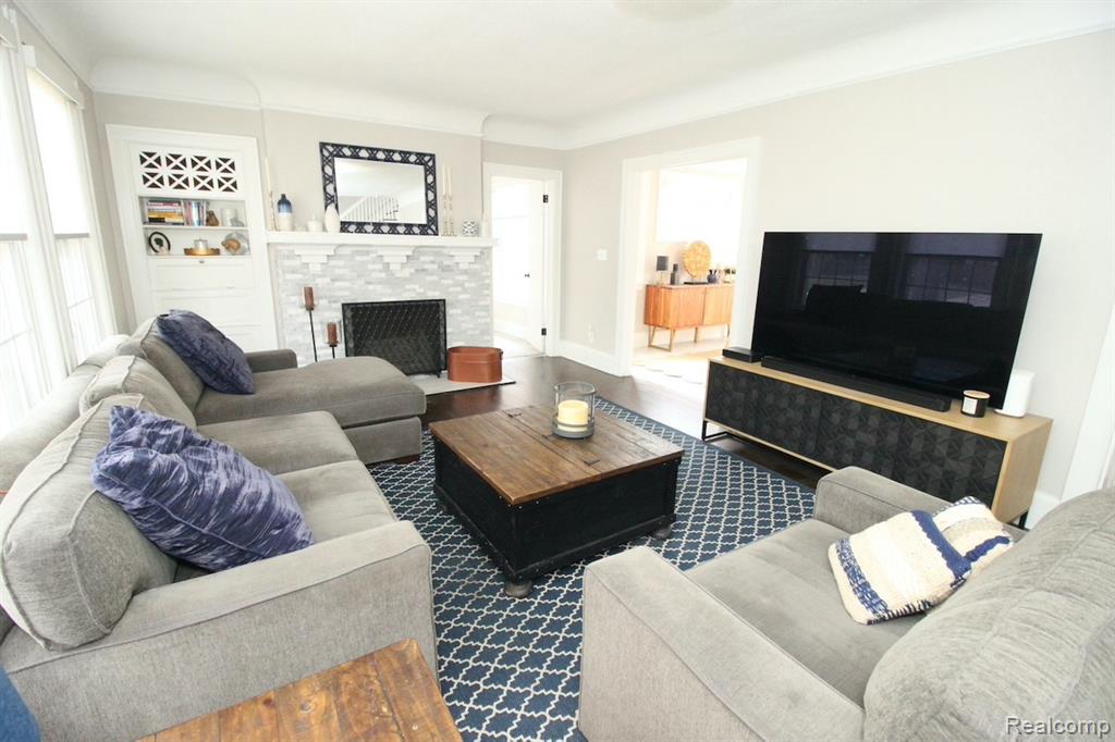 1383 Bishop Road, Grosse Pointe, MI 48230 — Photo 9