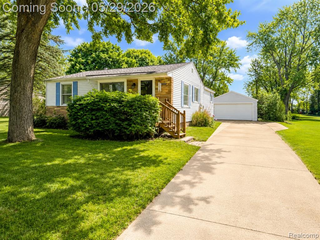 1147 Jay Street, Waterford, MI 48327 — front exterior