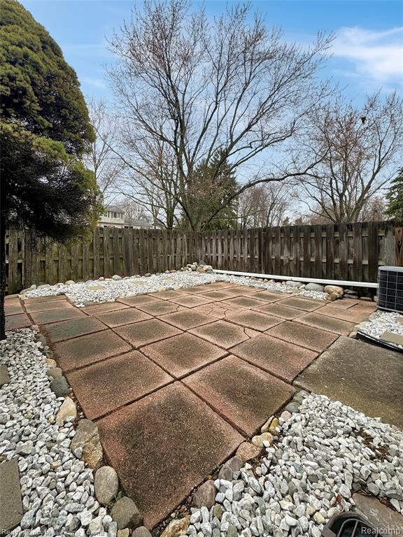 42750 Lyric Court, Northville, MI 48167 — Photo 12