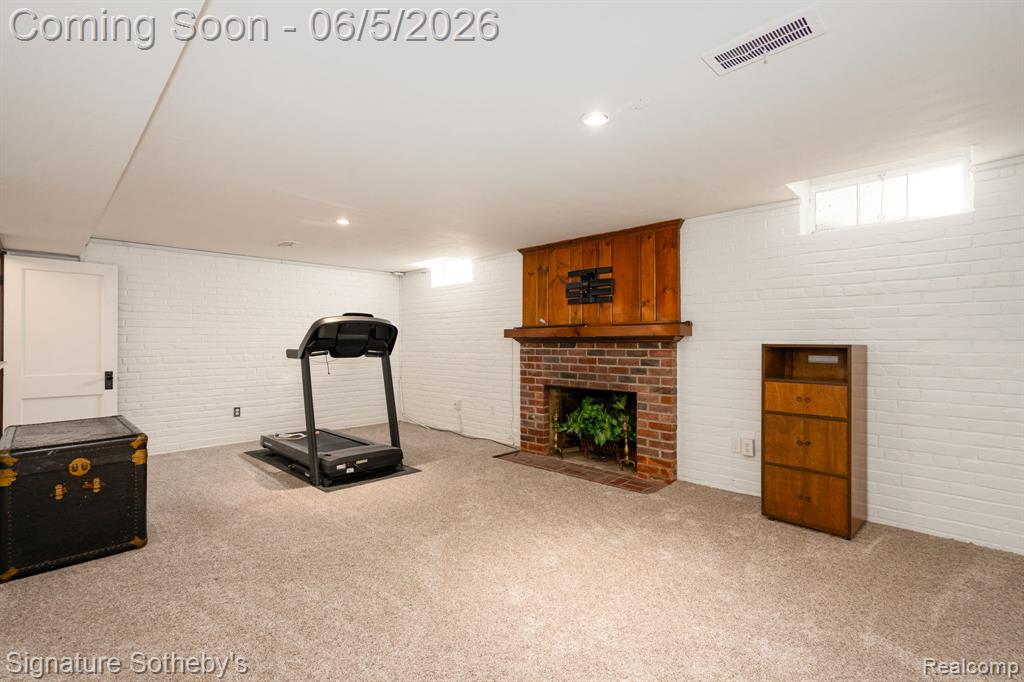 274 Hillcrest Avenue, Grosse Pointe, MI 48236 — Photo 32