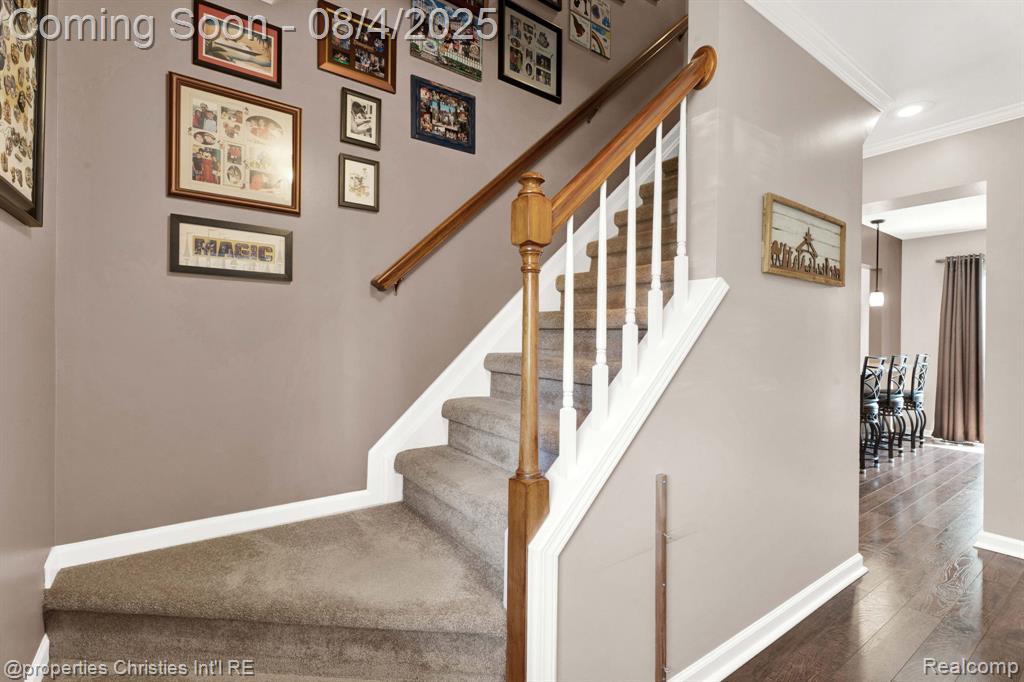 642 Whitney Drive, Rochester Hills, MI 48307 — Photo 20