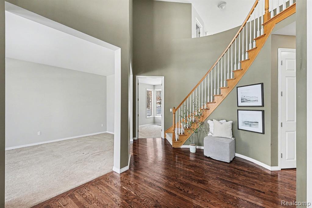 5641 Golf Pointe Drive, Clarkston, MI 48348 — Photo 2