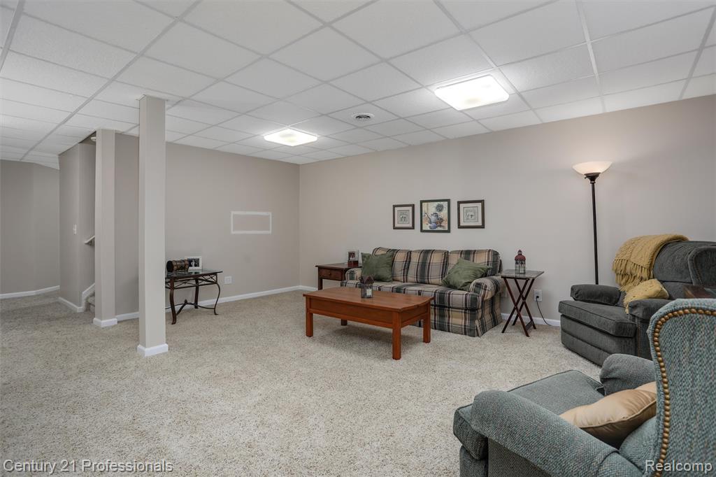5540 River Park Drive, Waterford, MI 48327 — Photo 24