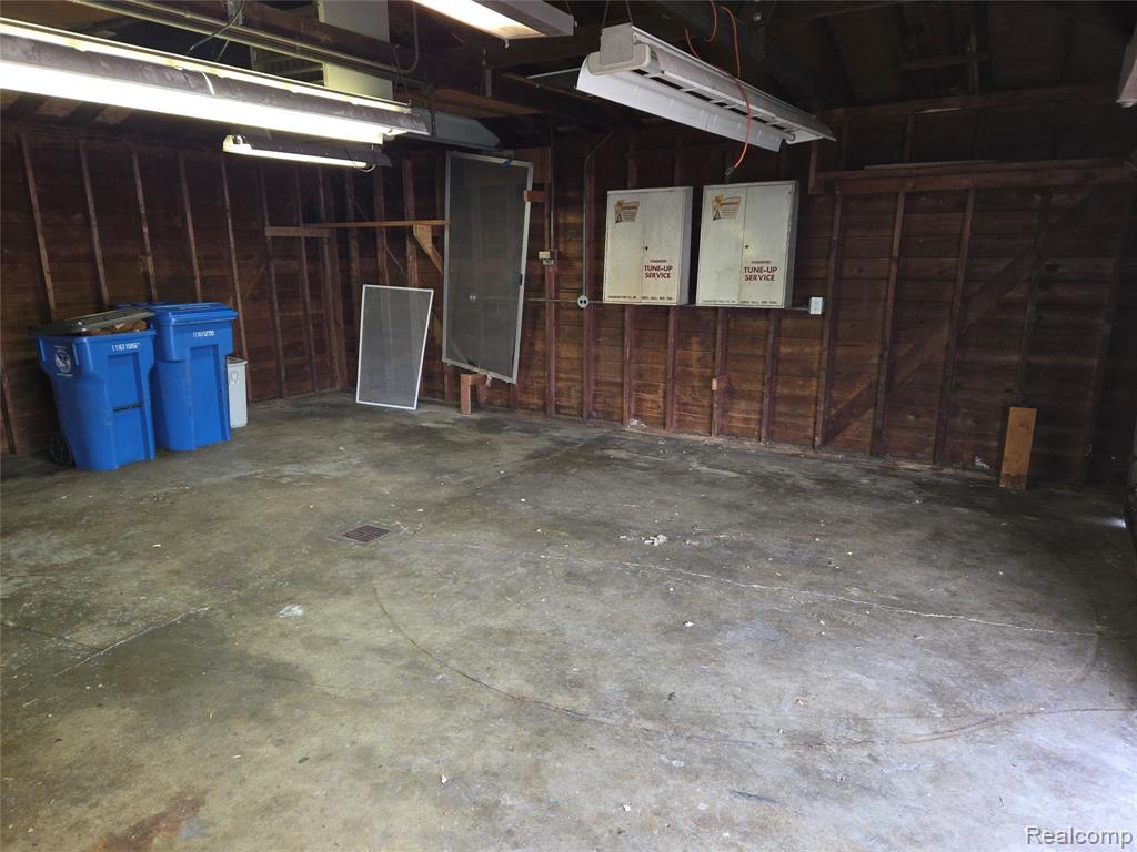 4694 Ziegler Street, Dearborn Heights, MI 48125 — Photo 20