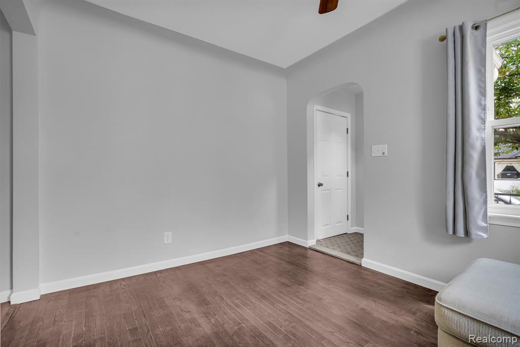 8661 Cadillac Avenue, Warren, MI 48089 — Photo 7