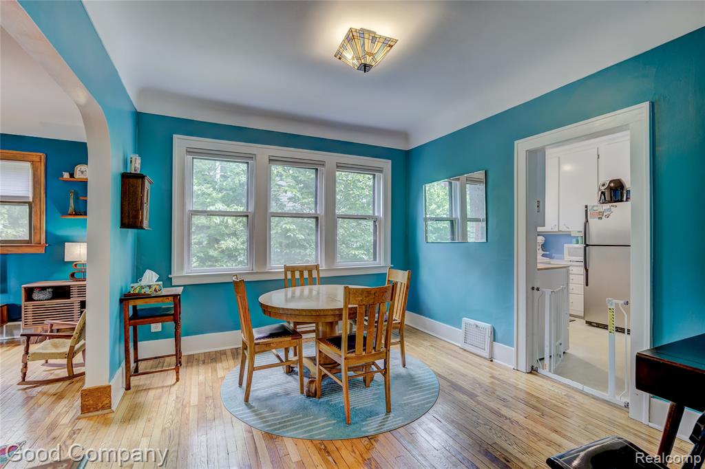 925 W Hazelhurst Street, Ferndale, MI 48220 — Photo 9