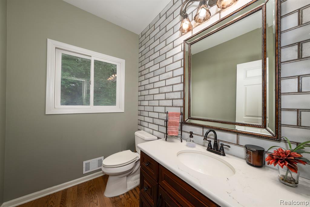 47116 MARISA Court, Plymouth, MI 48170 — Photo 21
