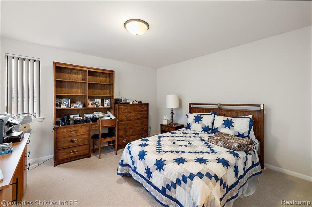 7036 Bridge Way, West Bloomfield, MI — Photo 33