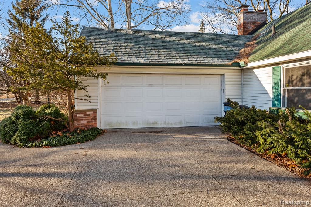 7085 OLD HAGGERTY Road, Canton, MI 48187 — Photo 38