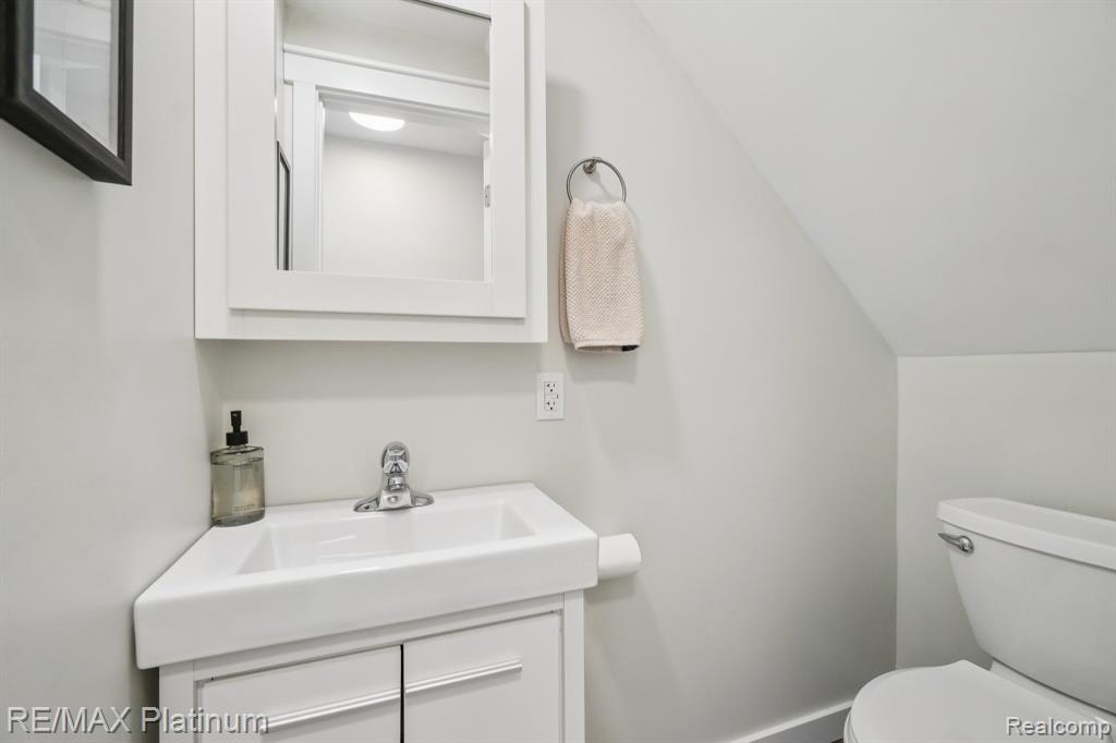 635 E Unadilla Street E, Pinckney, MI 48169 — Photo 14