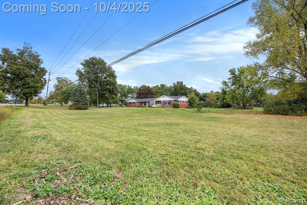 5528 E Holly Road, Holly, MI 48442 — Photo 35