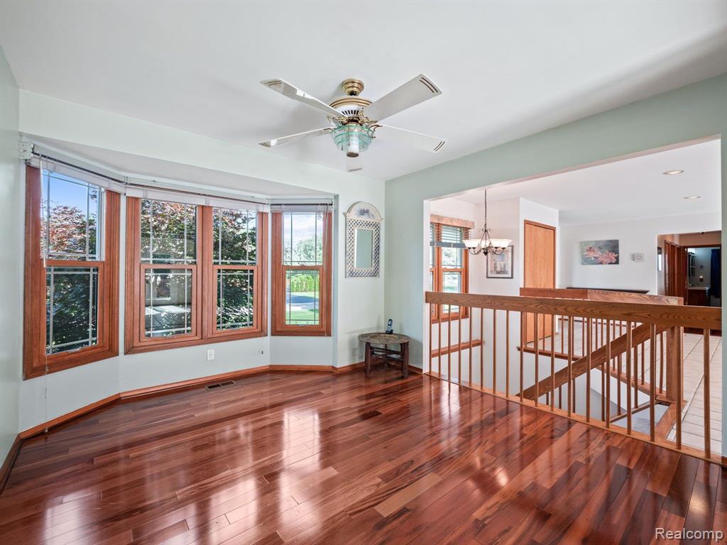 5270 Paula Crest, Commerce Twp, MI 48382 — Photo 7