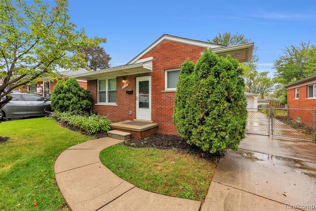 6159 N Highland Street, Dearborn Heights, MI 48127 — Photo 12