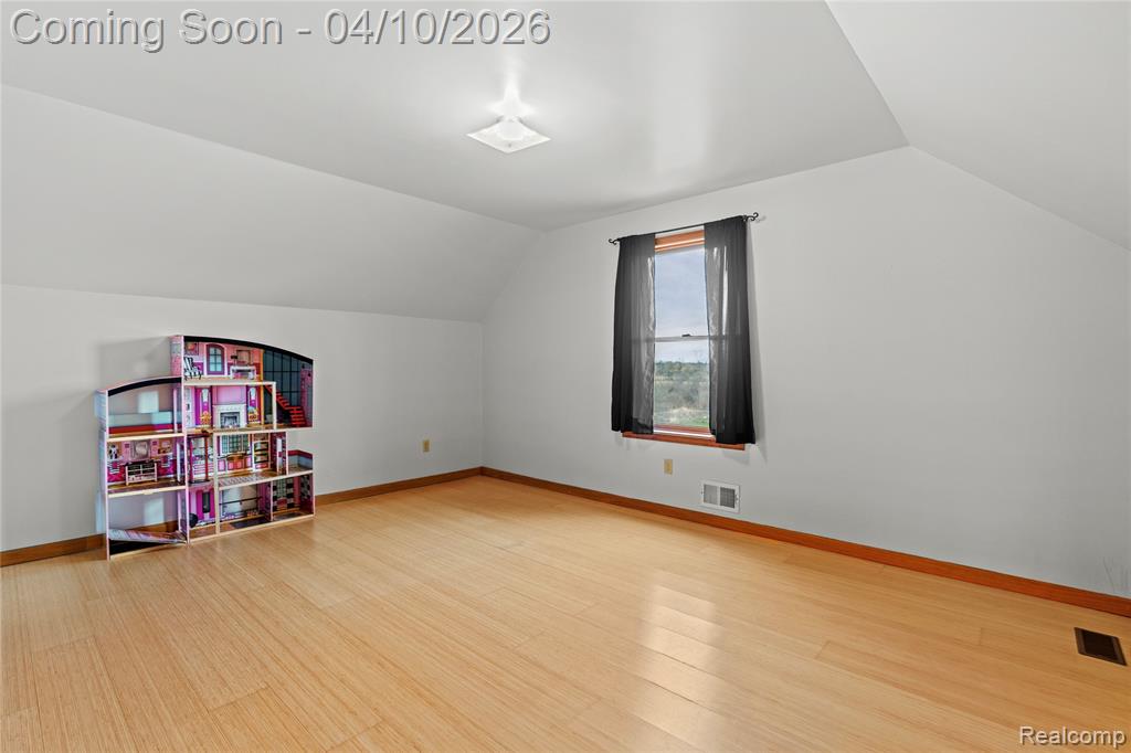 6490 E Coldwater Road, Flint, MI 48506 — Photo 36