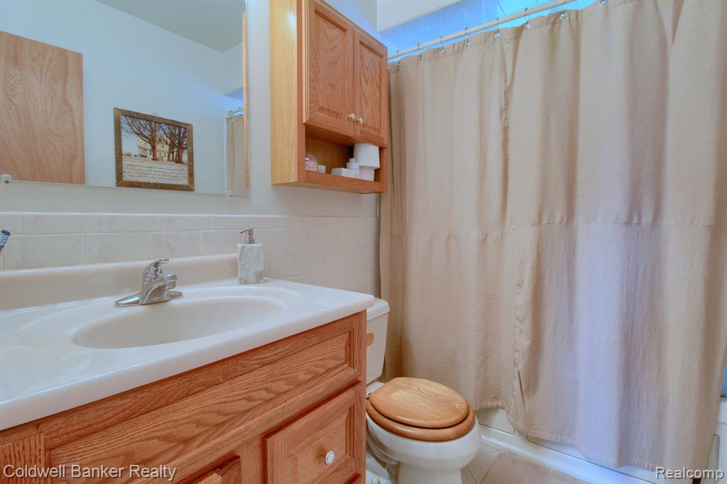 6709 Geronimo Street, Westland, MI — Photo 25