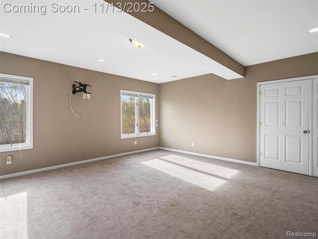8249 Old Harbor, Grand Blanc, MI 48439 — Photo 39