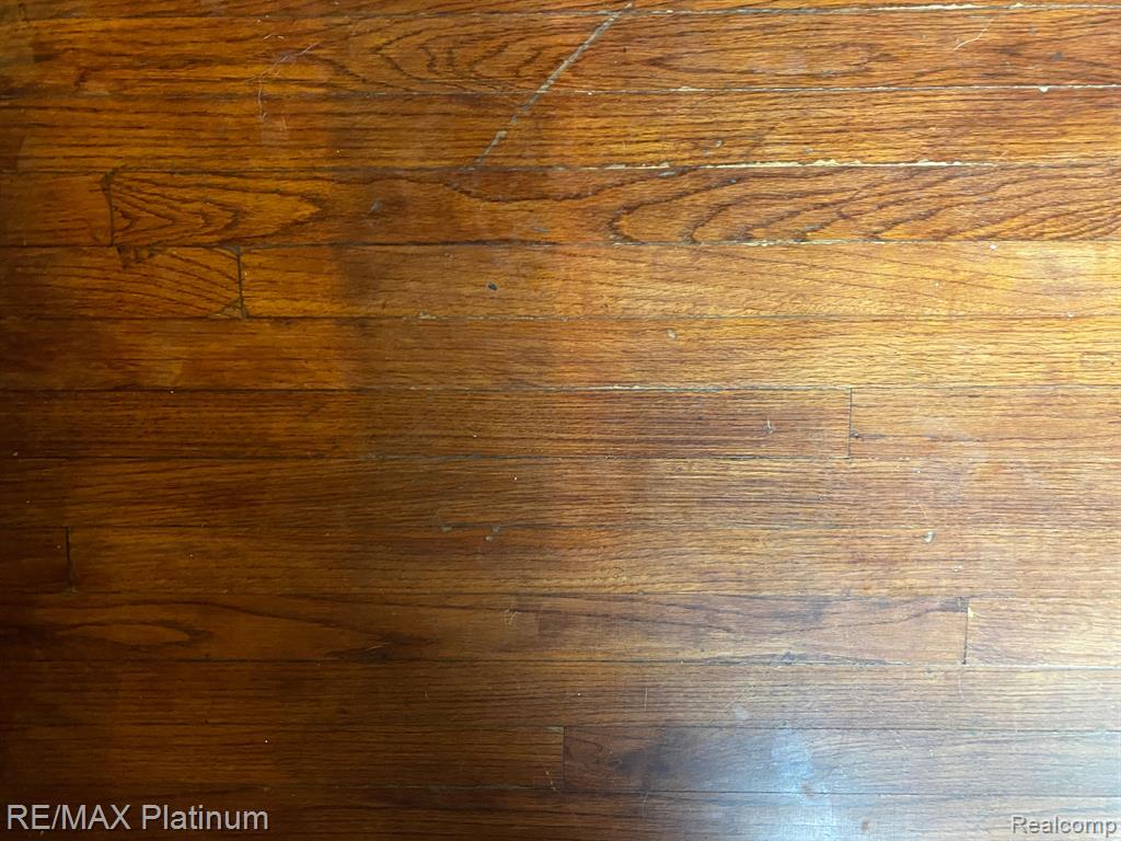 604 E NORTH Street, Owosso, MI 48867 — Photo 9