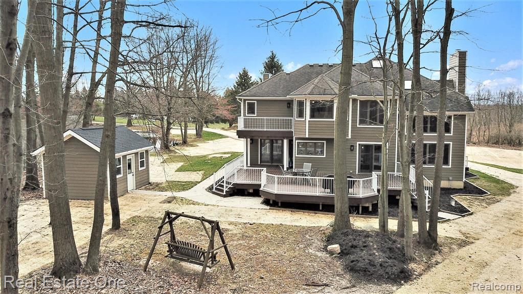 8155 Sheraton Park Drive, Fenton, MI 48430 — Photo 6