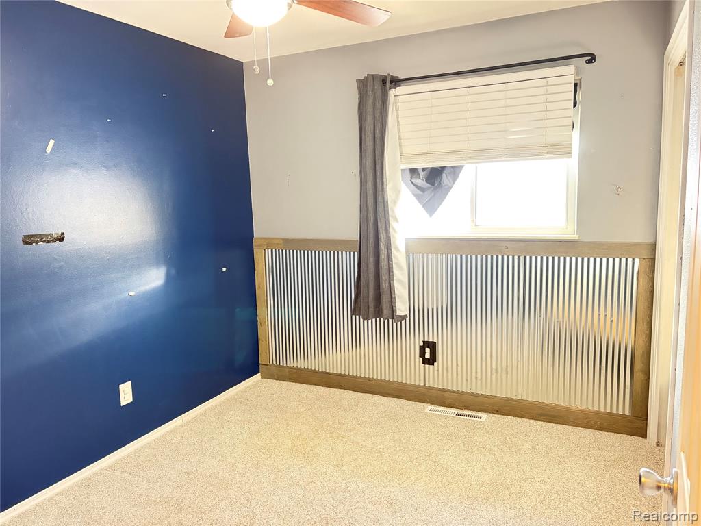 8506 Chesterfield Drive, Swartz Creek, MI 48473 — Photo 13