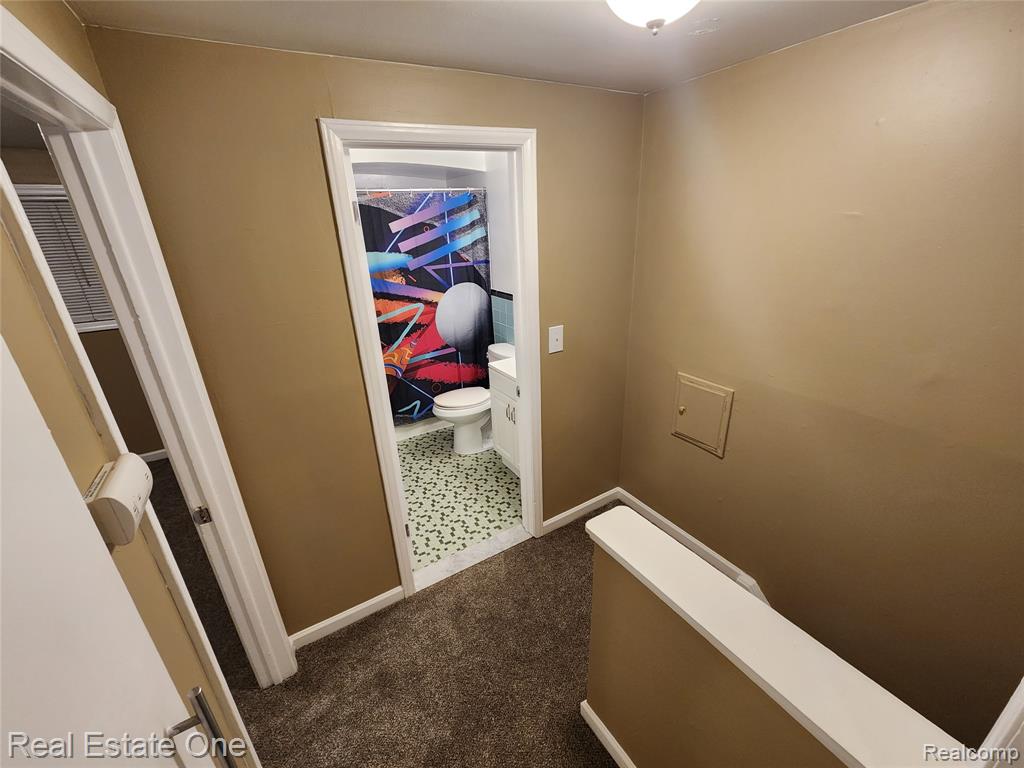 8741 W 9 Mile Road, Oak Park, MI 48237 — Photo 11