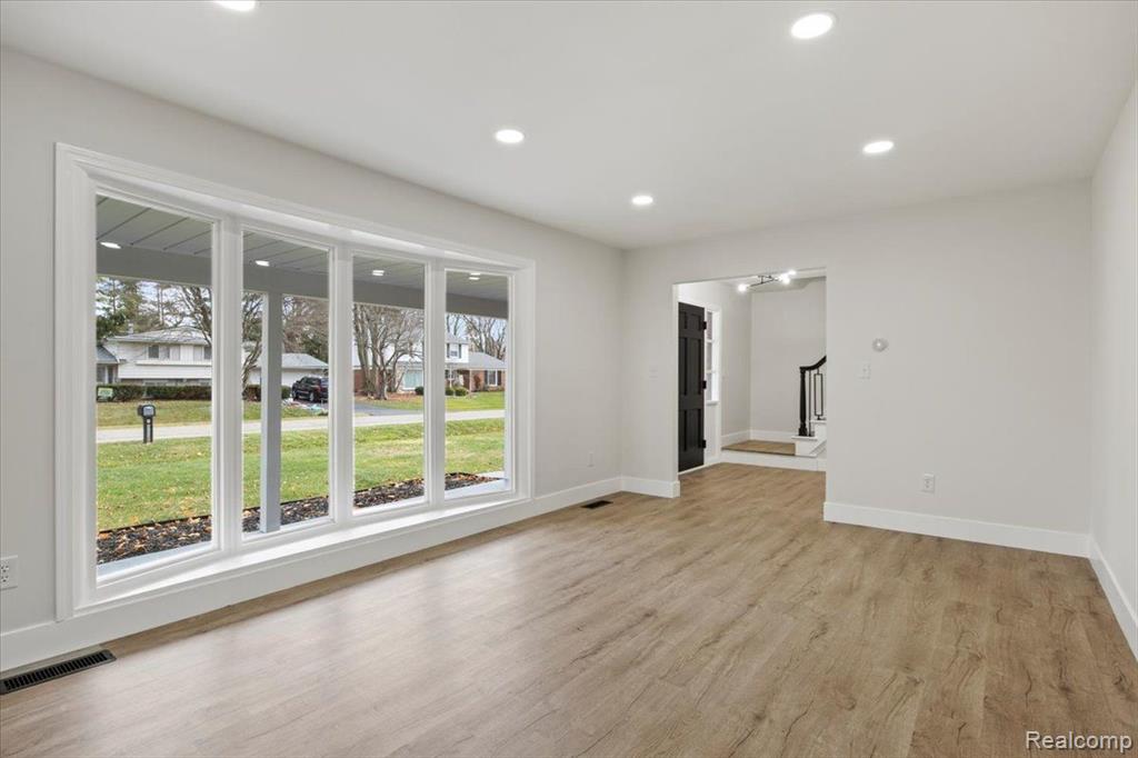 6958 HEATHER HEATH, West Bloomfield, MI — Photo 11