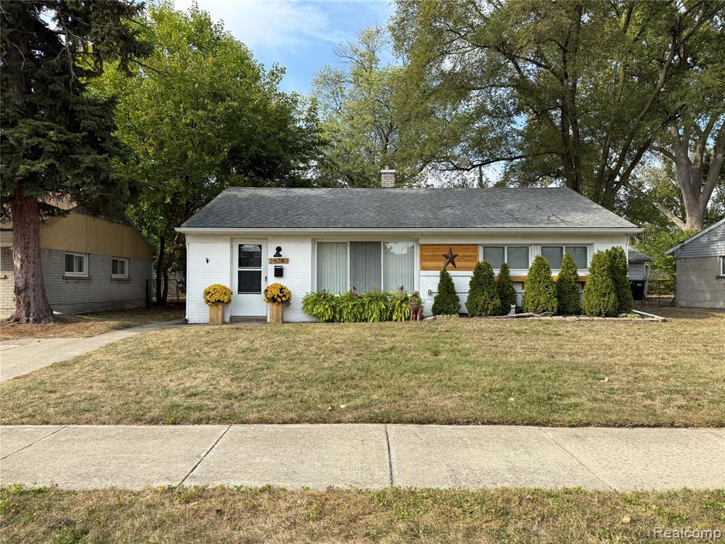 25747 Miracle Drive, Madison Heights, MI 48071 — Photo 27