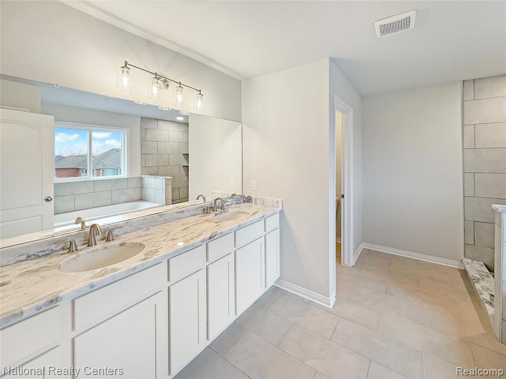 53183 (Move in ready) Woodland, Chesterfield, MI 48047 — Photo 25