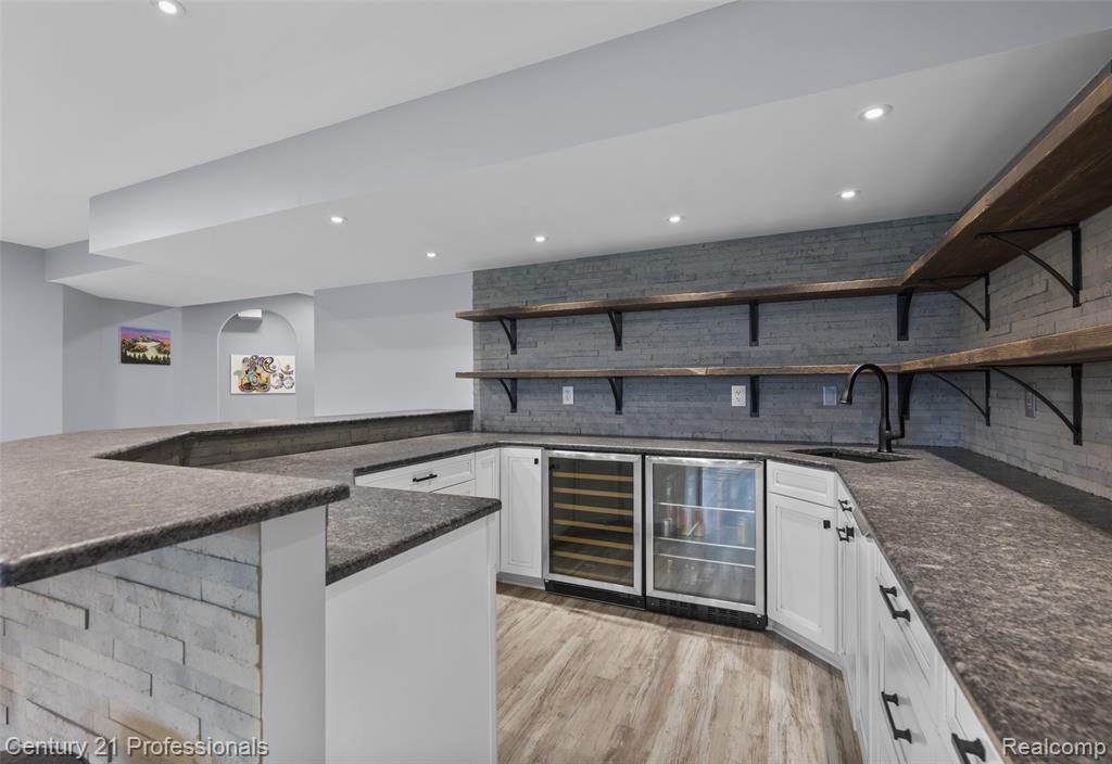 2083 Findley Circle, Lake Orion, MI — Photo 38